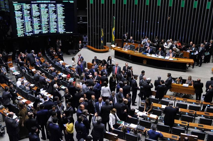 Semipresidencialismo: mais poder ao parlamento garante menos corrupção e mais estabilidade política?